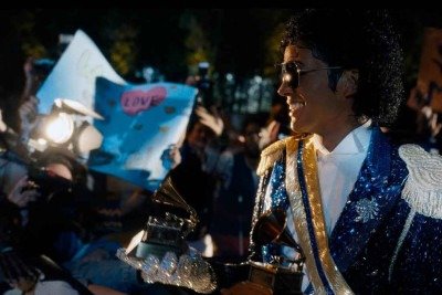 Jaafar Jackson interpreta o tio Michael Jackson no filme que passa longe das pol&ecirc;micas envolvendo o astro em esc&acirc;ndalos de pedofilia -  (crédito: Universal Pictures/divulga&ccedil;&atilde;o)