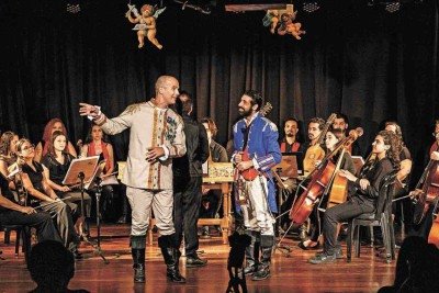 Marco T&uacute;lio Zerlotini  (Silv&eacute;rio dos Reis) e Gustavo Marquezini (Tiradentes) protagonizam 'A trai&ccedil;&atilde;o de Tiradentes' -  (crédito: Gustavo Txai/divulga&ccedil;&atilde;o)