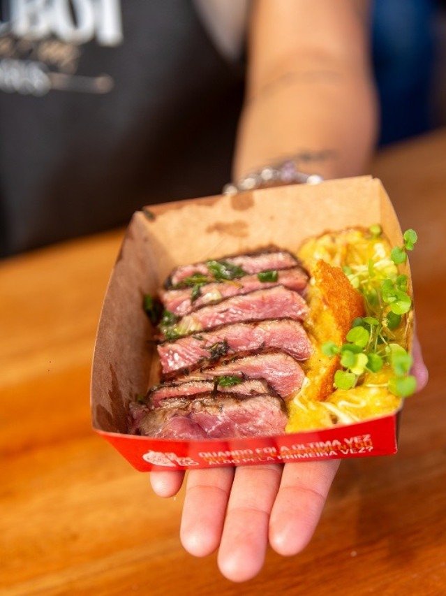 Caminhos de fogo; pratos; Tiradentes