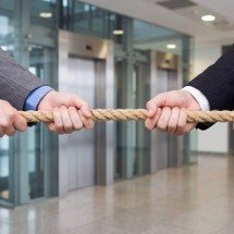 Disputa entre herdeiros: Rafael Bastos informa detalhes -  Made with Google AI