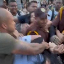 UFMG se posiciona após pancadaria entre alunos e candidatos bolsonaristas - Instagram/Reprodução