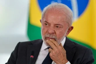 Lula presta solidariedade a Trump após tiroteio em evento em Washington