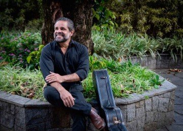 Rogério Caetano destaca a importância do Regional do Canhoto, referência do acompanhamento musical no país -  (crédito: Isabela Espindola/divulgação)