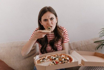 Sensação desagradável pode ocorrer em qualquer estágio da sinusite -  (crédito: Freepik)