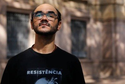 Sérgio Silva, fotógrafo que ficou cego com um tiro de borracha disparado pela PM de SP, em manifestação de rua -  (crédito: Fernando Frazão/Agência Brasil)