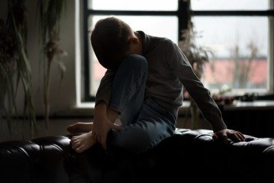 É fundamental que o jovem se sinta seguro para compartilhar o que pensa e o que consome na internet -  (crédito: FreePik)