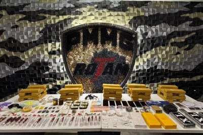 Entre as drogas apreendidas teve maconha, cocaína, ice, crumble, dry, crack, ecstasy e lança-perfume  -  (crédito: PMMG/Reprodução)