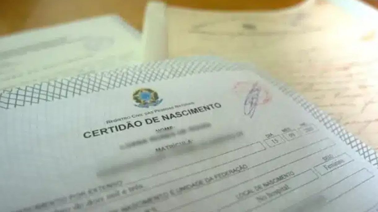 Certid&atilde;o de Nascimento, documento essencial para o registro de crian&ccedil;as e reconhecimento de paternidade, agora com processo online facilitado -  (crédito: Ag&ecirc;ncia Brasil)