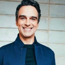 Tadeu Schmidt desabafa sobre cansaço após o BBB 26: 'O corpo cobrou' - Divulgação