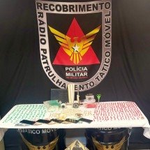 Estoque do crime: PM encontra tonel lotado de drogas em cafezal de MG - PMMG