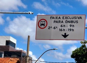 CÃ¢meras instaladas nas ruas Niquelina e Domingos Vieira fazem parte do sistema de semÃ¡foros inteligentes  -  (crédito: Jair Amaral/EM/D.A Press)