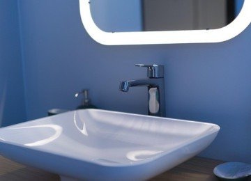 Diante da pia tentando entender como abrir a torneira -  (crédito: Pixabay)