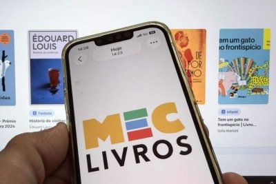 Aplicativo MEC Livros tem mais de meio milhão de usuários em menos de um mês -  (crédito: Agência Brasil)