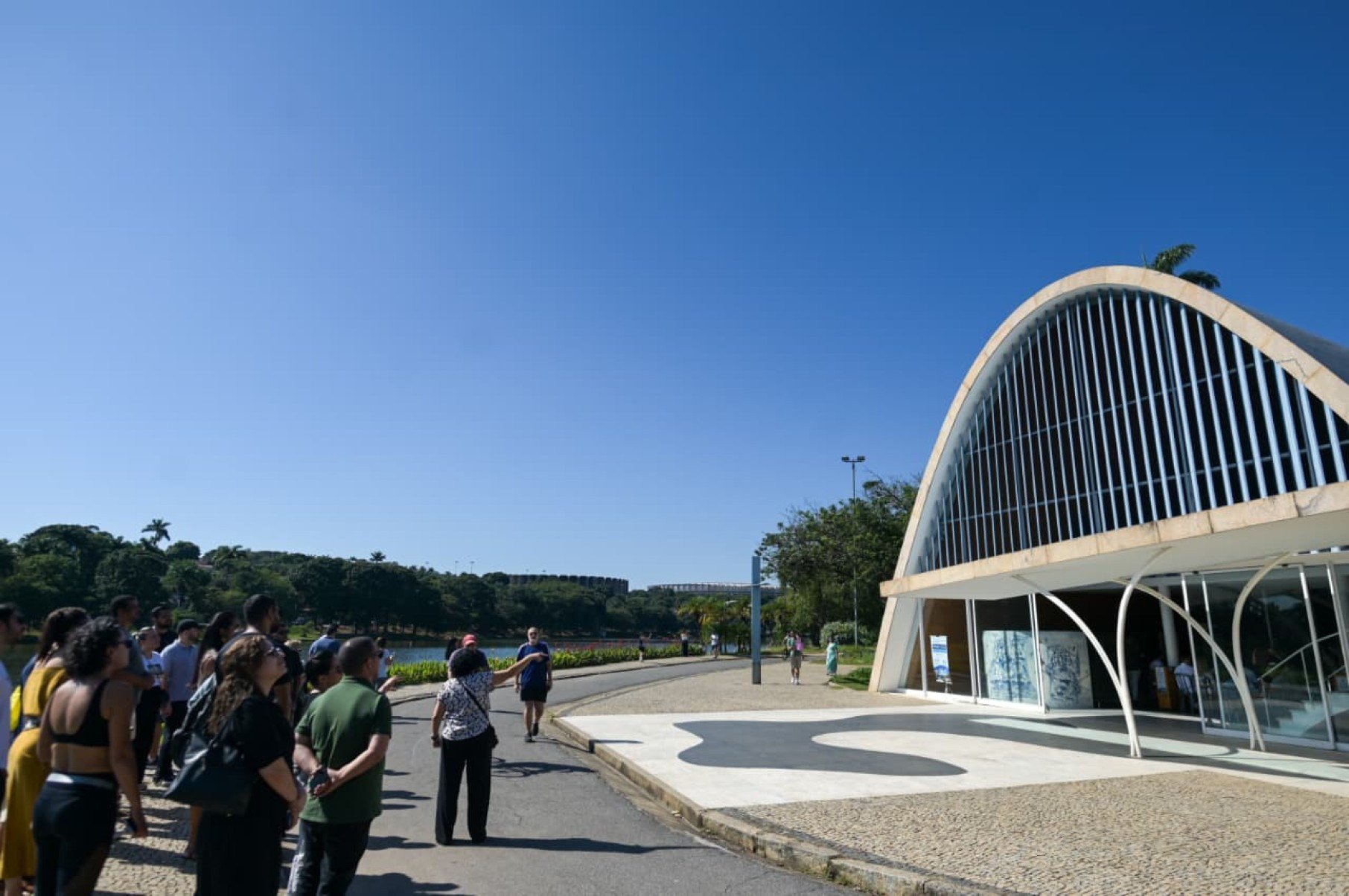 A primeira parada do roteiro foi na Igreja de São Francisco de Assis-Leandro Couri/EM/D.A Press