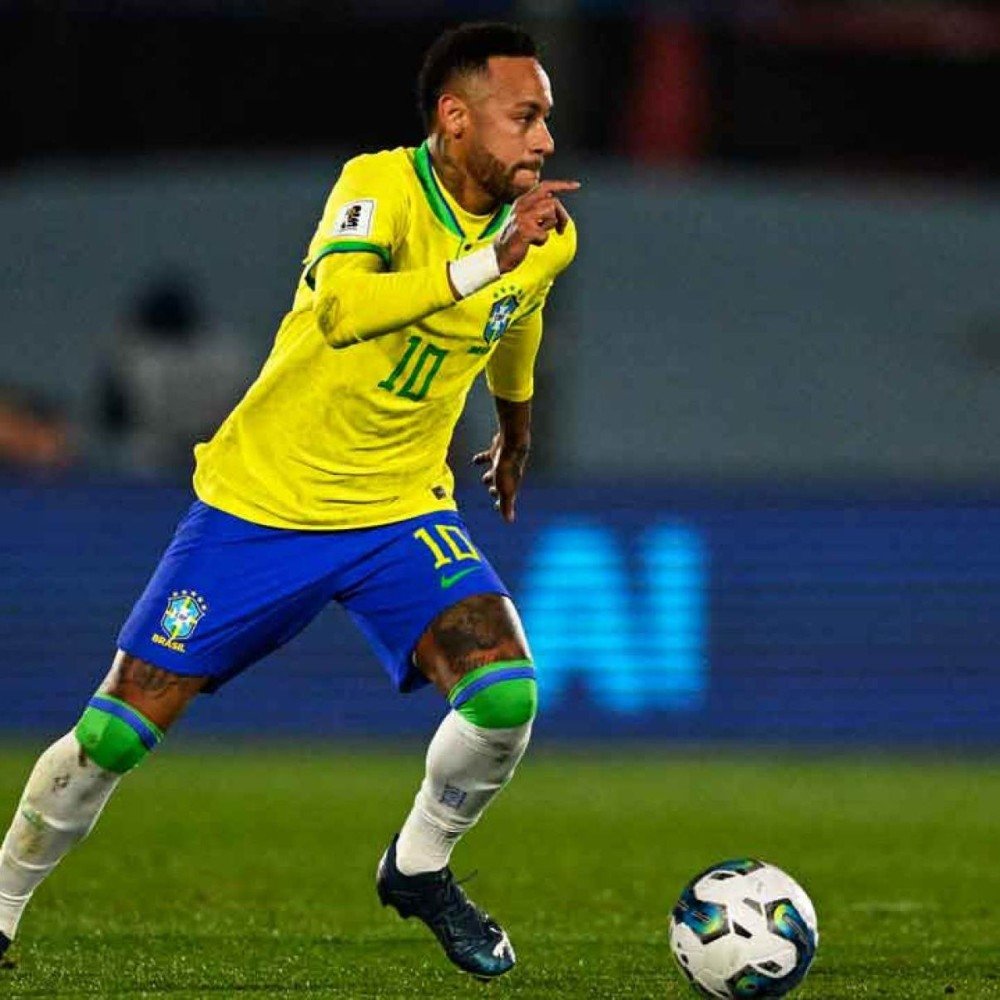 Neymar e mais 25. E estamos conversados