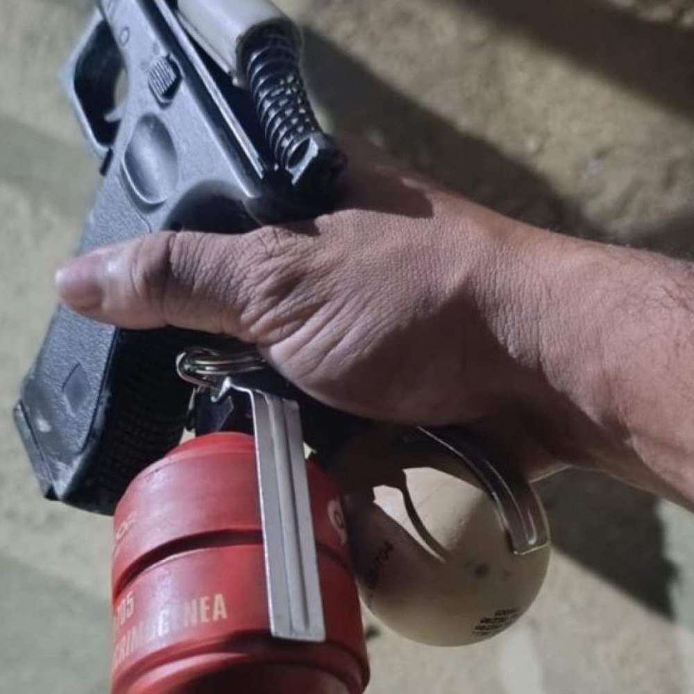 Catador de recicláveis é preso com granadas no bolso em Minas