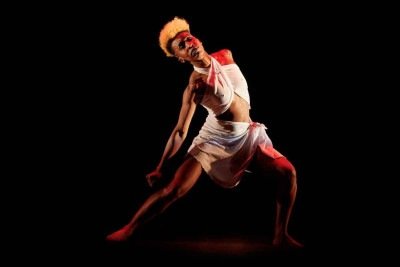 "Experimentos", com Guid&aacute;, que pesquisa dan&ccedil;as negras, &eacute; um dos espet&aacute;culos de hoje no Teatro Mar&iacute;lia  -  (crédito: Mario Crispim/divulga&ccedil;&atilde;o)