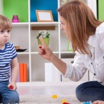 Da palmada ao diálogo: como os castigos físicos deixaram de ser aceitáveis e o que diz a legislação sobre a educação no Brasil - Portal Giro 10