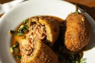 Guia gastronômico de Gregório Duvivier em BH; veja por onde ele passou