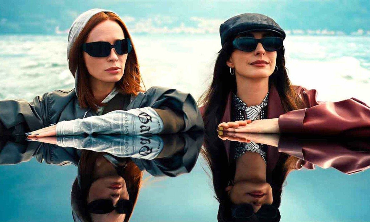 Emily (Emily Blunt) e Andy (Anne Hathaway)