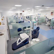 Pós em Odontologia avança com foco em prática e inovação - DINO