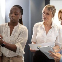 Mulheres são maioria nos CSCs, mas liderança segue desigual - DINO