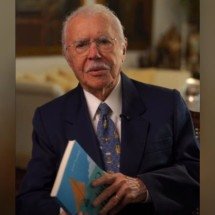 Uma exposição de arte baseada em romance de Sarney
