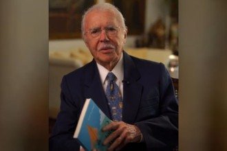 Uma exposição de arte baseada em romance de Sarney