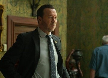 "Achei que interpretaria o mesmo Danny de sempre e, de repente, percebi que n&atilde;o podia. Nem &eacute; poss&iacute;vel contar essas hist&oacute;rias de forma aut&ecirc;ntica mantendo o personagem igual. Ele precisa mudar", diz Donnie Wahlberg. -  (crédito: Universal/Divulga&ccedil;&atilde;o)