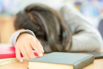 O termo descreve o desalinhamento entre o relógio biológico e os horários impostos pela vida cotidiana -  (crédito: Freepik)