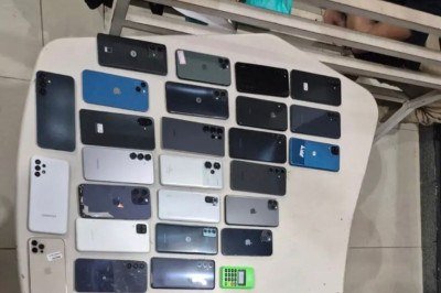 48 celulares, um tablet, um notebook e uma máquina de cartão de crédito são apreendidos em operação policial em Itabira (MG) -  (crédito: PMMG)
