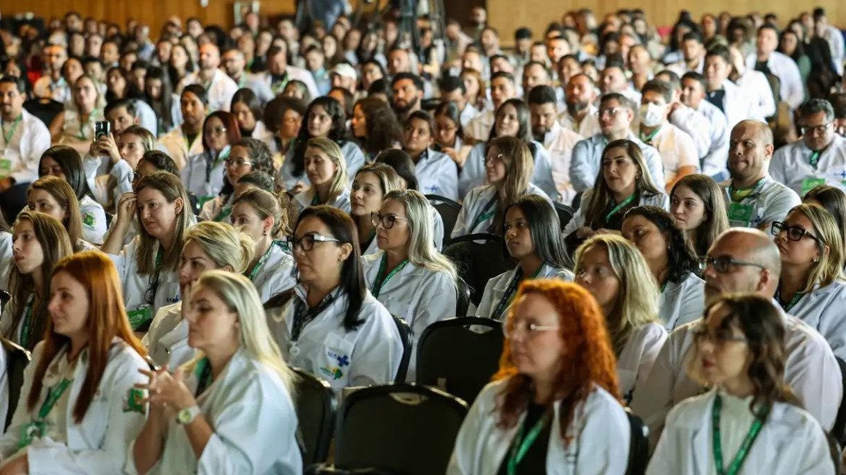 Fábrica de médicos? O dado alarmante sobre as novas faculdades