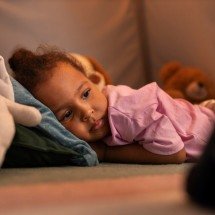 Ronco e noites agitadas: o que sono da criança revela sobre a saúde? - FreePik/Magnific
