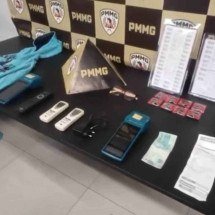 MG: Casal é preso por roubo de pênis de borracha e preservativos de motel . - PMMG / Divulgação 