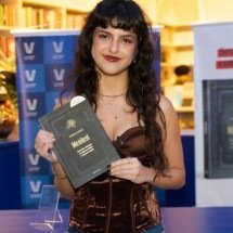 Herdeira de sertanejo famoso fala sobre novo livro: 'Vão ficar com raiva' - Redes sociais