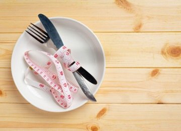 Dietas vão, dietas vem, mas a fórmula segue a mesma, comer menos – sem passar fome – e se dedicar à atividade física -  (crédito: Freepik)