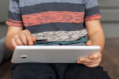 Garantir a seguran&ccedil;a online das crian&ccedil;as &eacute; fundamental, especialmente com o crescente uso da internet. -  (crédito: Freepik)