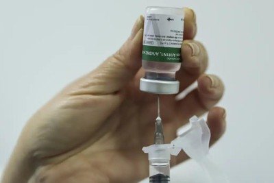 Opas recomenda que os países da região intensifiquem as ações de vacinação, para prevenir internações e mortes -  (crédito: Joédson Alves/Agência Brasil)