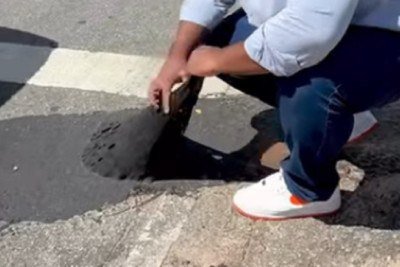 Remendo se esticou bastante ao ser puxado  -  (crédito: Instagram/Reprodu&ccedil;&atilde;o)