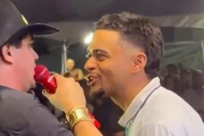 Vou dar um murro na sua costela: cantor Natanzinho Lima enfrenta ameaça no palco -  (crédito: Tupi)