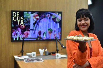 'O que faço hoje é o que as pessoas fazem no museu, na demonstração de um quadro, na demonstração de uma cerâmica, no espetáculo de dança, de música', diz Marina Mendes, do ateliê Sá Marina
 -  (crédito: Ramon Lisboa/EM/D.A Press)