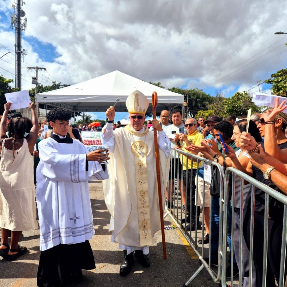 Igreja Católica é a favor do fim da escala 6x1, garante bispo de BH