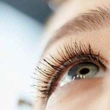 Por que os olhos lacrimejam no vento: a ciência por trás da resposta de defesa da superfície ocular - Portal Giro 10