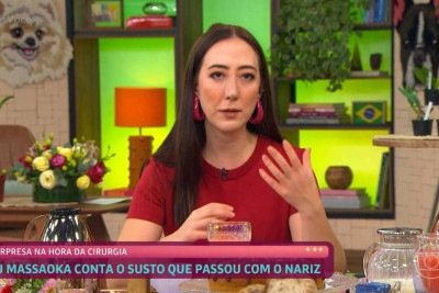 Repórter do Mais Você contou que precisou retirar osso da costela para refazer pedaço do órgão -  (crédito: Reprodução/TV Globo)