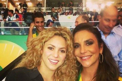 Ivete Sangalo relembra momento com Shakira; presença das duas no mesmo hotel alimenta especulação sobre show em Copacabana -  (crédito: Instagram/ Reprodução)