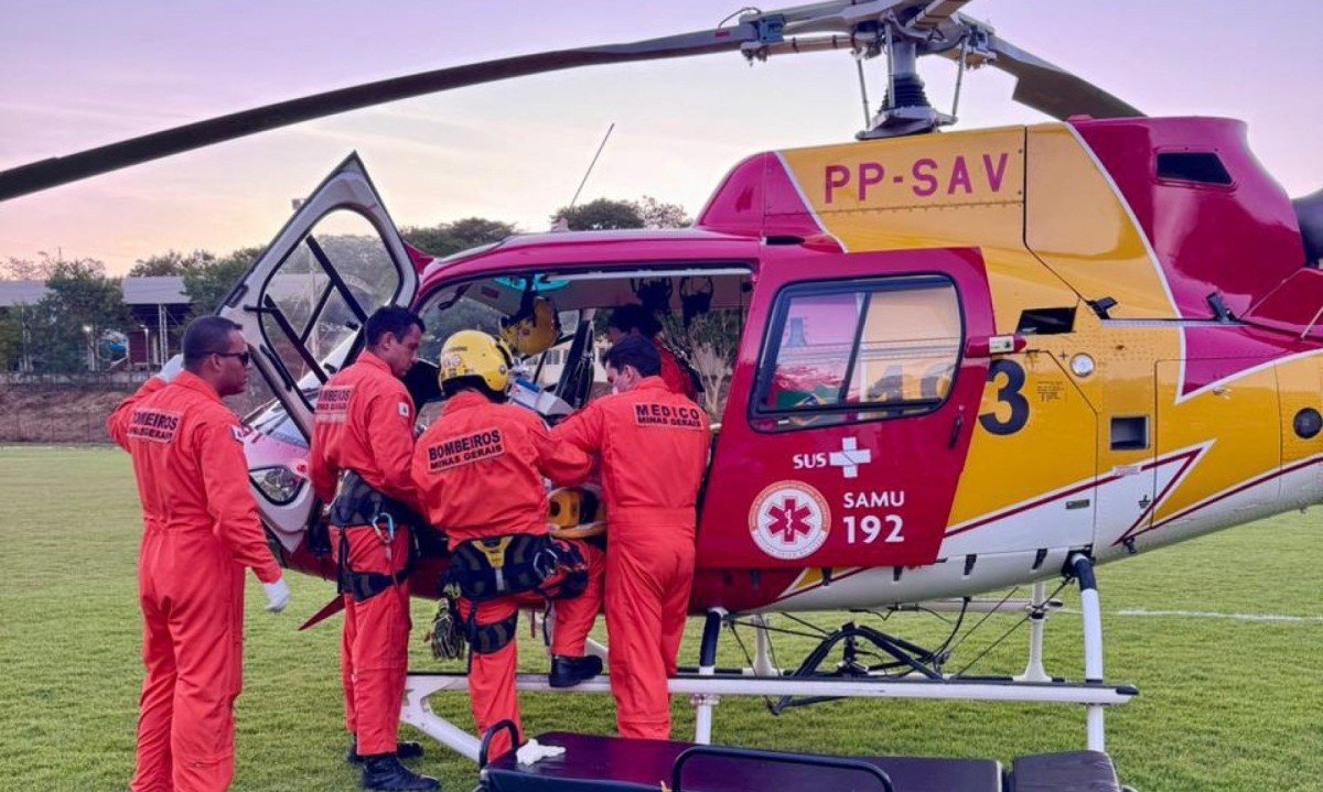 Passageiros de 42 anos em estado cr&iacute;tico, com m&uacute;ltiplas fraturas precisou de transporte a&eacute;reo e de reanima&ccedil;&atilde;o 