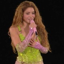 Shakira desabafa em Copacabana: "Minha vida não tem sido fácil"