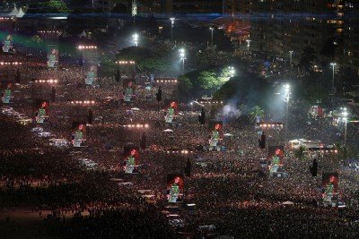2 milhões de pessoas? Estimativa da Prefeitura do Rio para o show de Shakira o coloca a frente da apresentação de Madonna
     -  (crédito:  Reuters/Folhapress)
