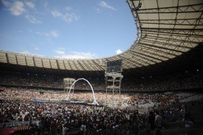 Cerca de 75 mil pessoas lotam o Mineirão -  (crédito: Alexandre Guzanshe/EM/D.A.Press)