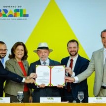 Lula lança novo Desenrola com perdão a dívidas e bloqueio de bets -  Ricardo Stuckert / PR